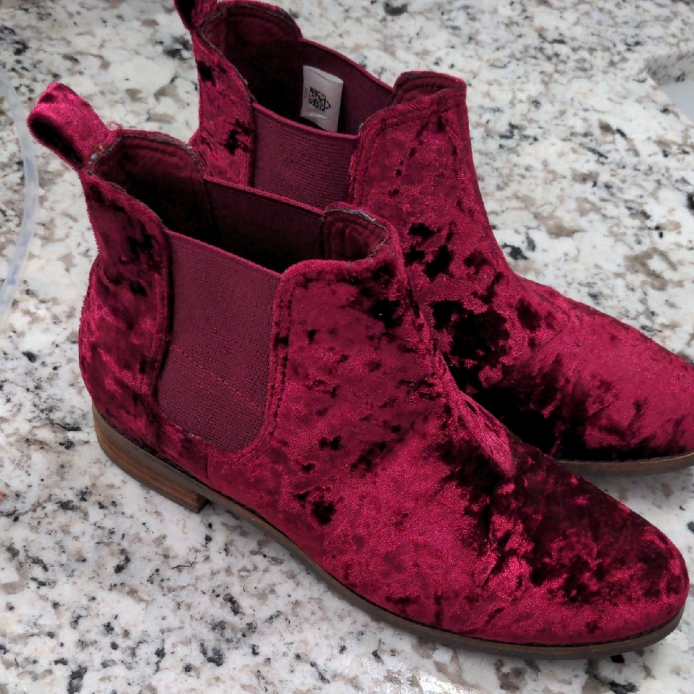 Toms Velvet Ankle Boots in Rich Burgundy